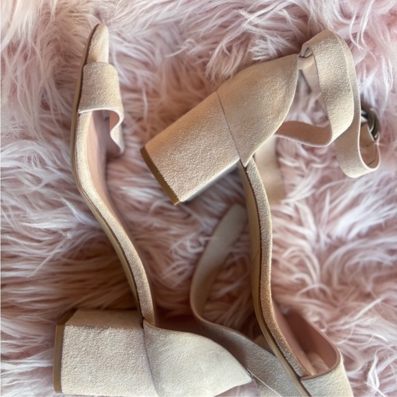 Jenni Kayne Cream Block Heel Sandals - Picture 3 of 9